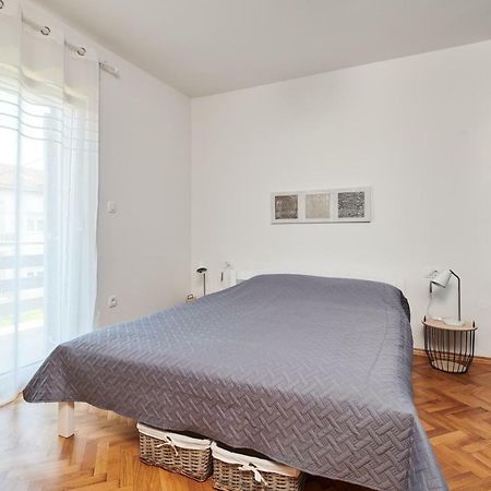 Morning Light Apartment Умаг Екстериор снимка