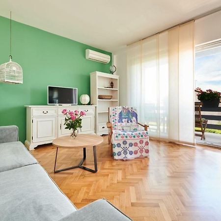 Morning Light Apartment Умаг Екстериор снимка